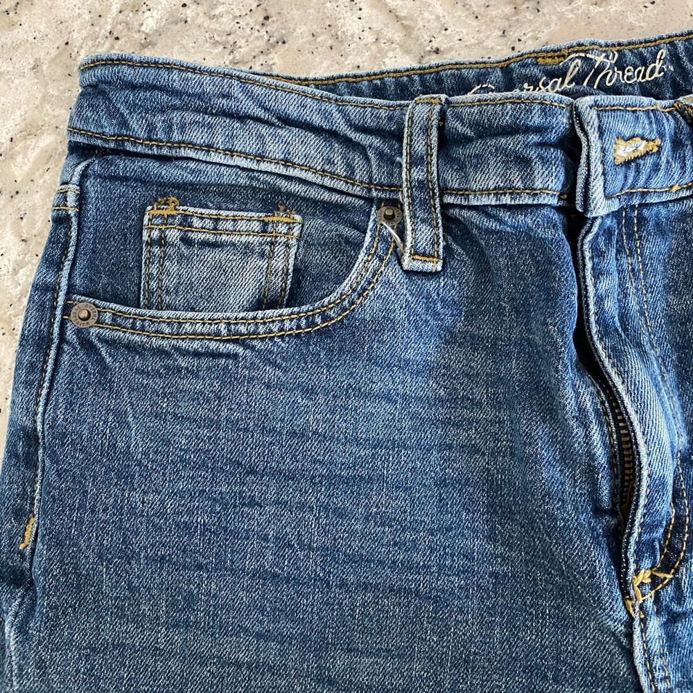 EUC Universal Thread high rise straight leg jeans, size 8/29R - Picture 4 of 7